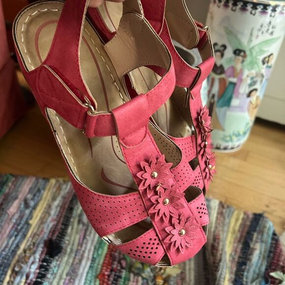 Elegant Pink Floral Women's Sandals Size 39/8 - Picture 9 of 16